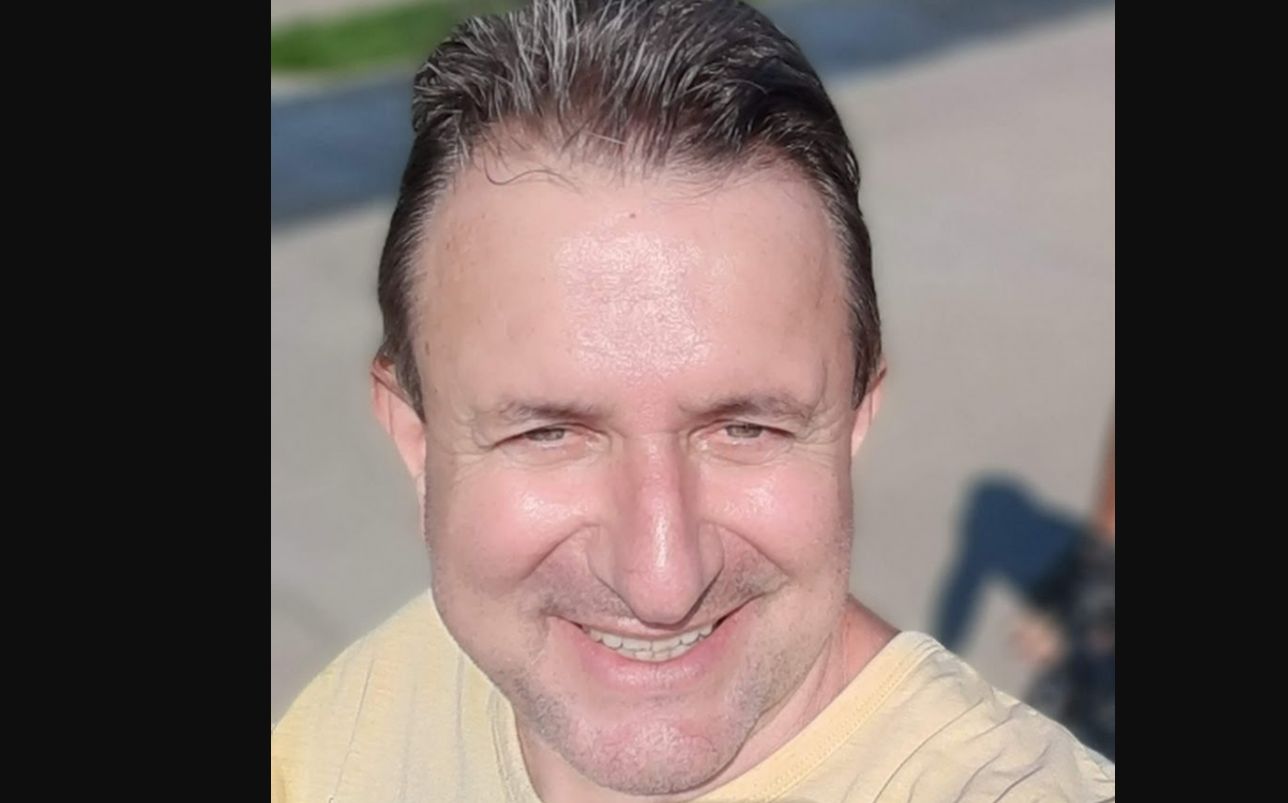 Levent Tuzlakoğlu kimdir